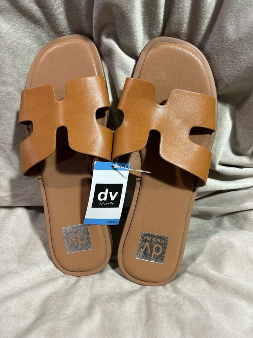 Dolce Vita dv Tan Slide Sandals